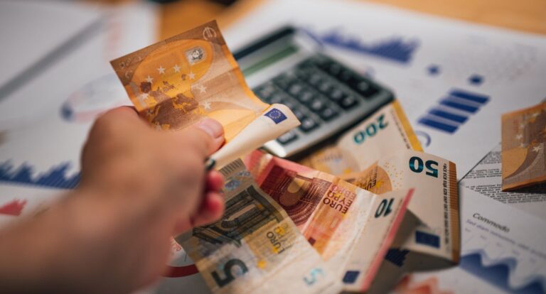 Impôts : le remboursement d&rsquo;été versé le 24 ou le 31 juillet 2026, environ 13 millions de foyers concernés