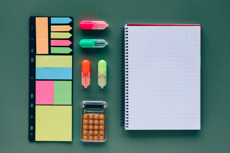 Fournitures scolaires : des prix en baisse, mais une hausse de 5 % annoncée d&rsquo;ici décembre